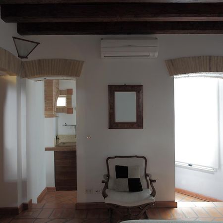 I Capocci Hotel โรม ภายนอก รูปภาพ